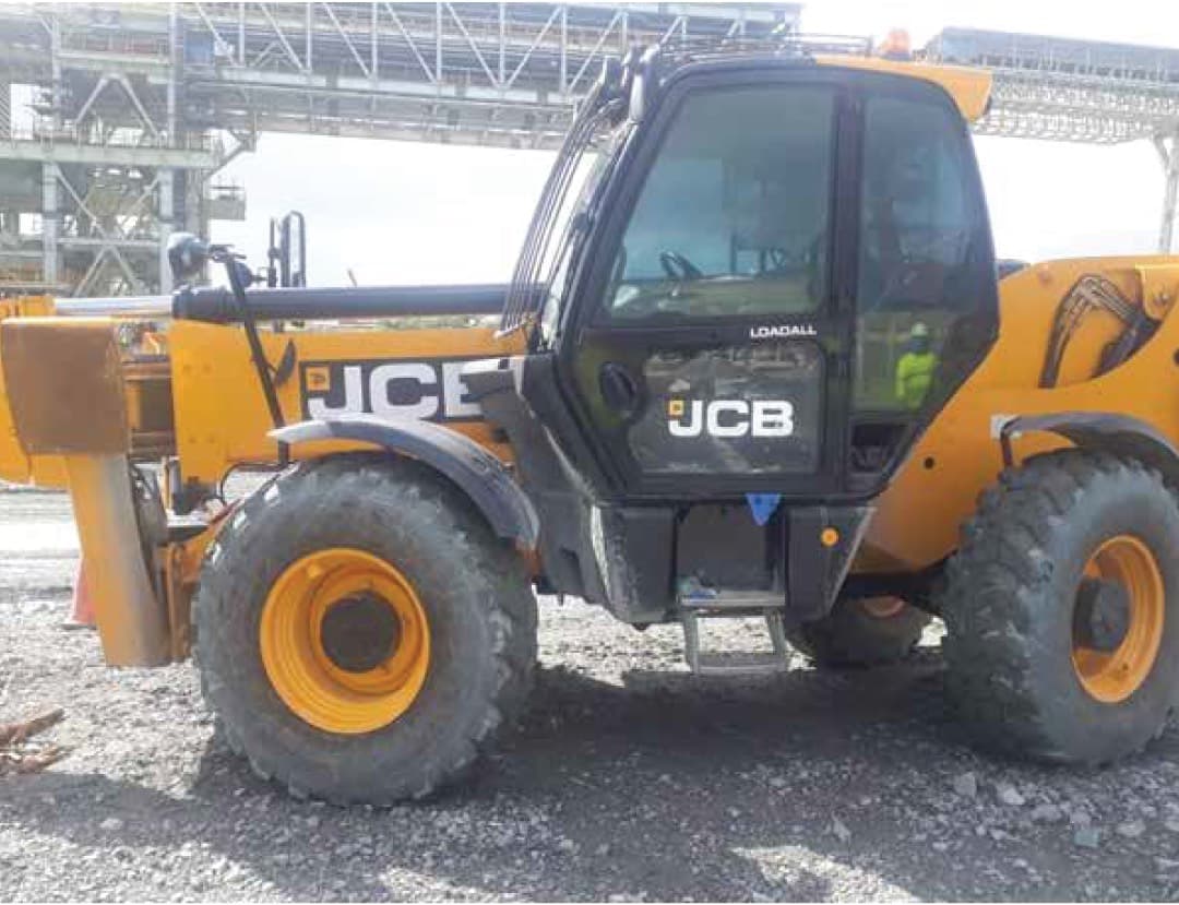 JCB 540-170 4-ton mobile crane for heavy lifting